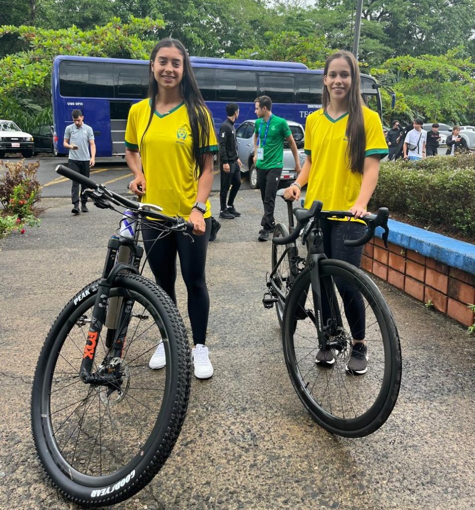 Ana Laura e Carolina, atletas que vão representar o Brasil no Campeonato Mundial Universitário de Ciclismo