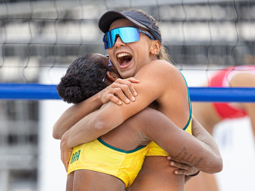 Beach volleyball feminino: Em um jogo difícil, dupla do time UBrasil é superada pelos Estados Unidos