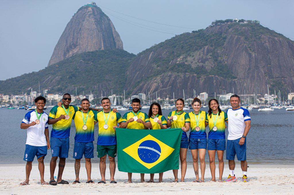 Brasil conquista 9 medalhas e se consagra no beach wrestling