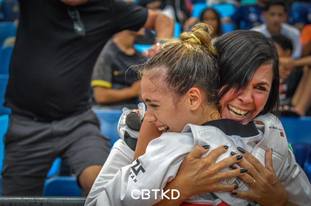 O futuro do Taekwondo com Júlia Nazário: 20 anos, duas graduações em curso e 4 medalhas já conquistadas